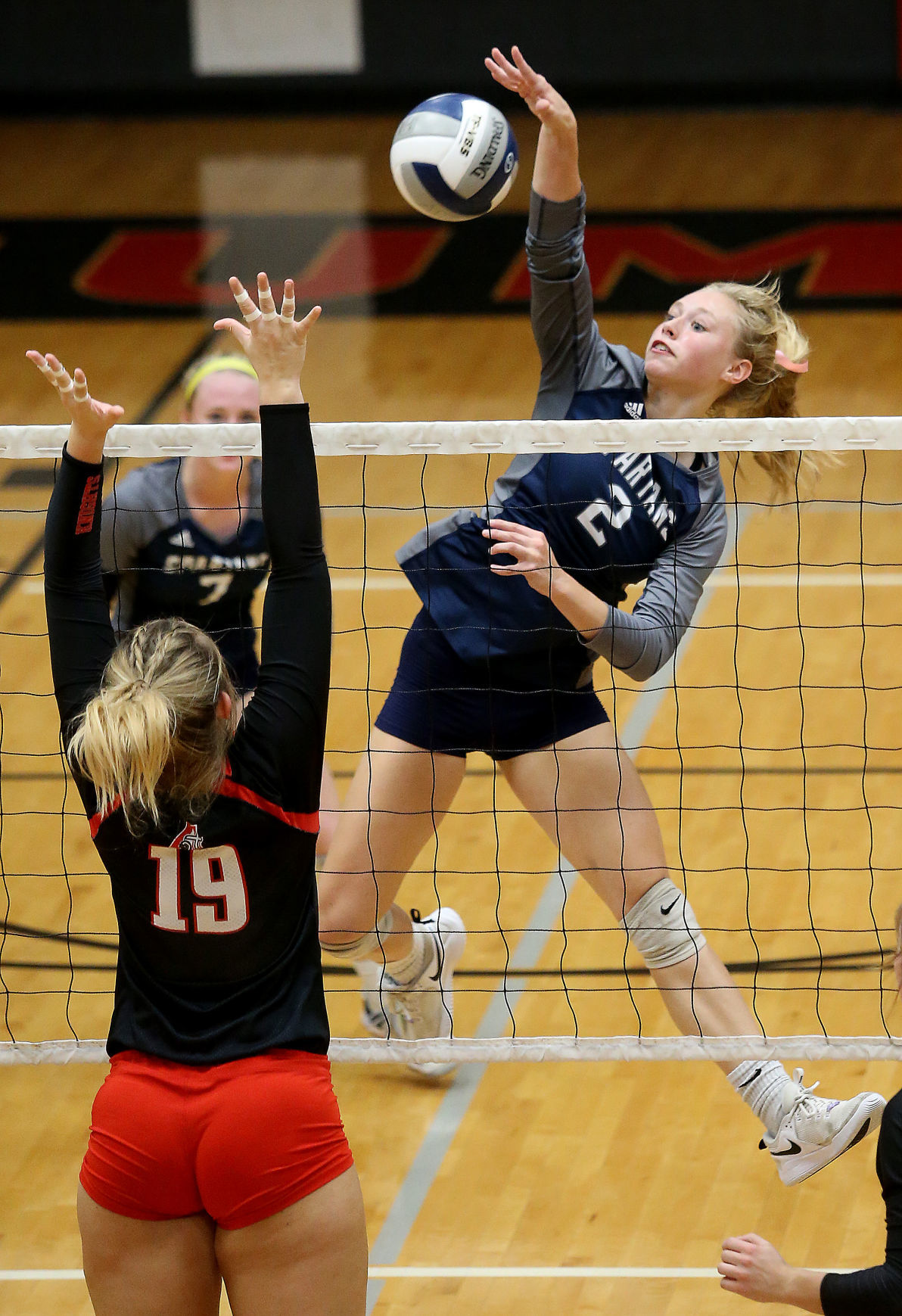100918-PV-Assumption-volleyball-004